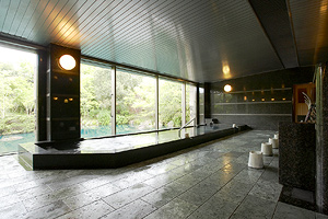 天然温泉の露天風呂